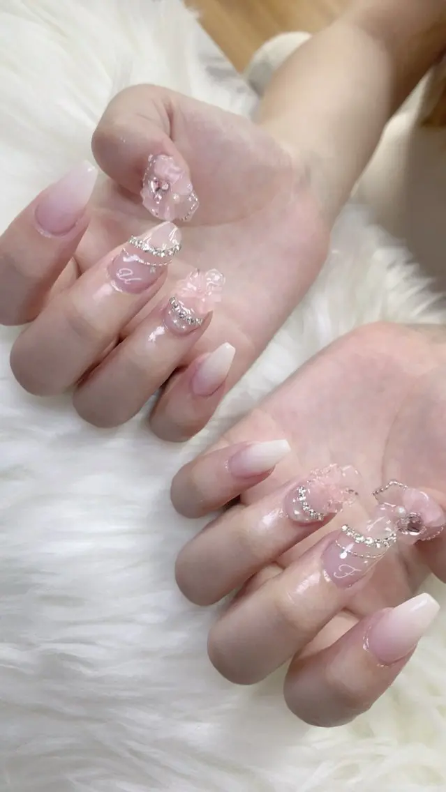ネイル フットネイル フレンチネイル ジェルネイル 韓国ネイル ニュアンスネイル Rei _Nail 新宿のネイルデザイン