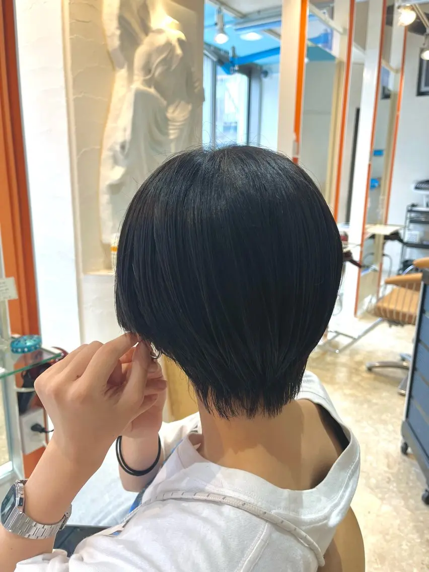 ショート カット うしだ かおるのヘアスタイル