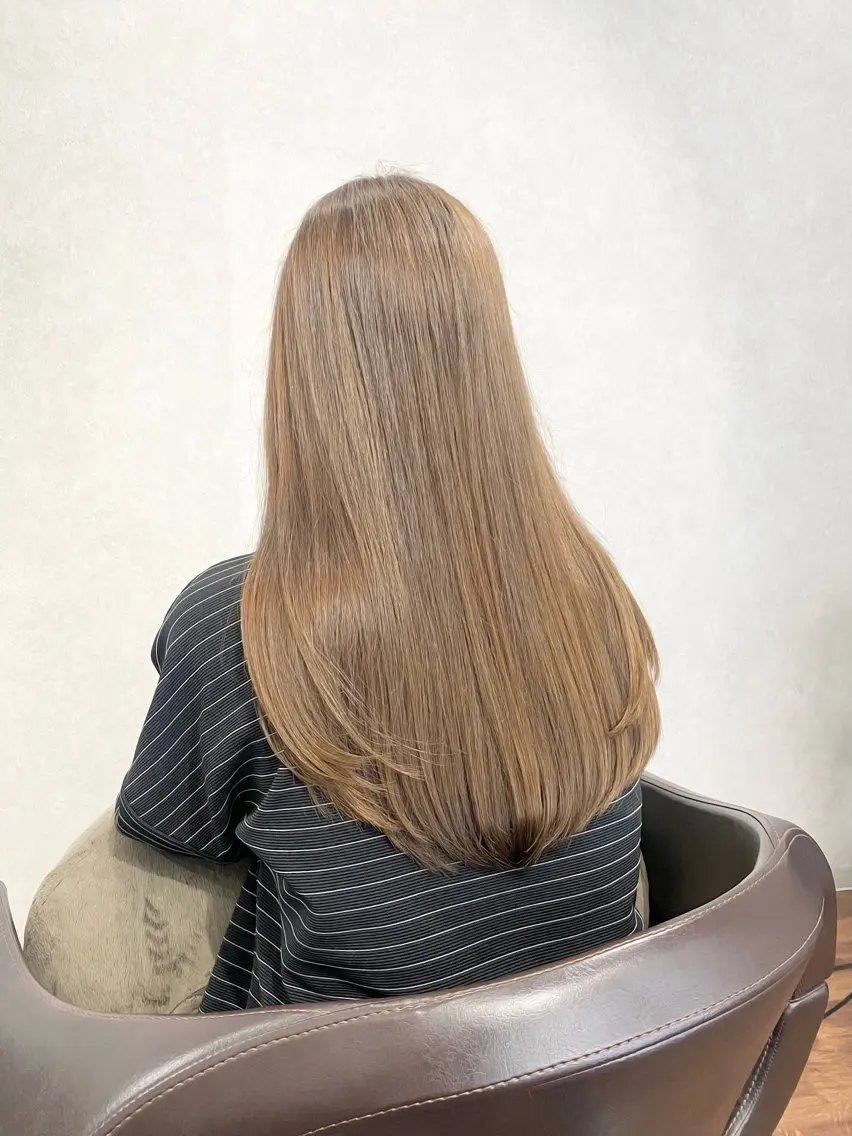 ロング カット ヘアカラー トリートメント ＳＨＩ ＺＵのヘアスタイル
