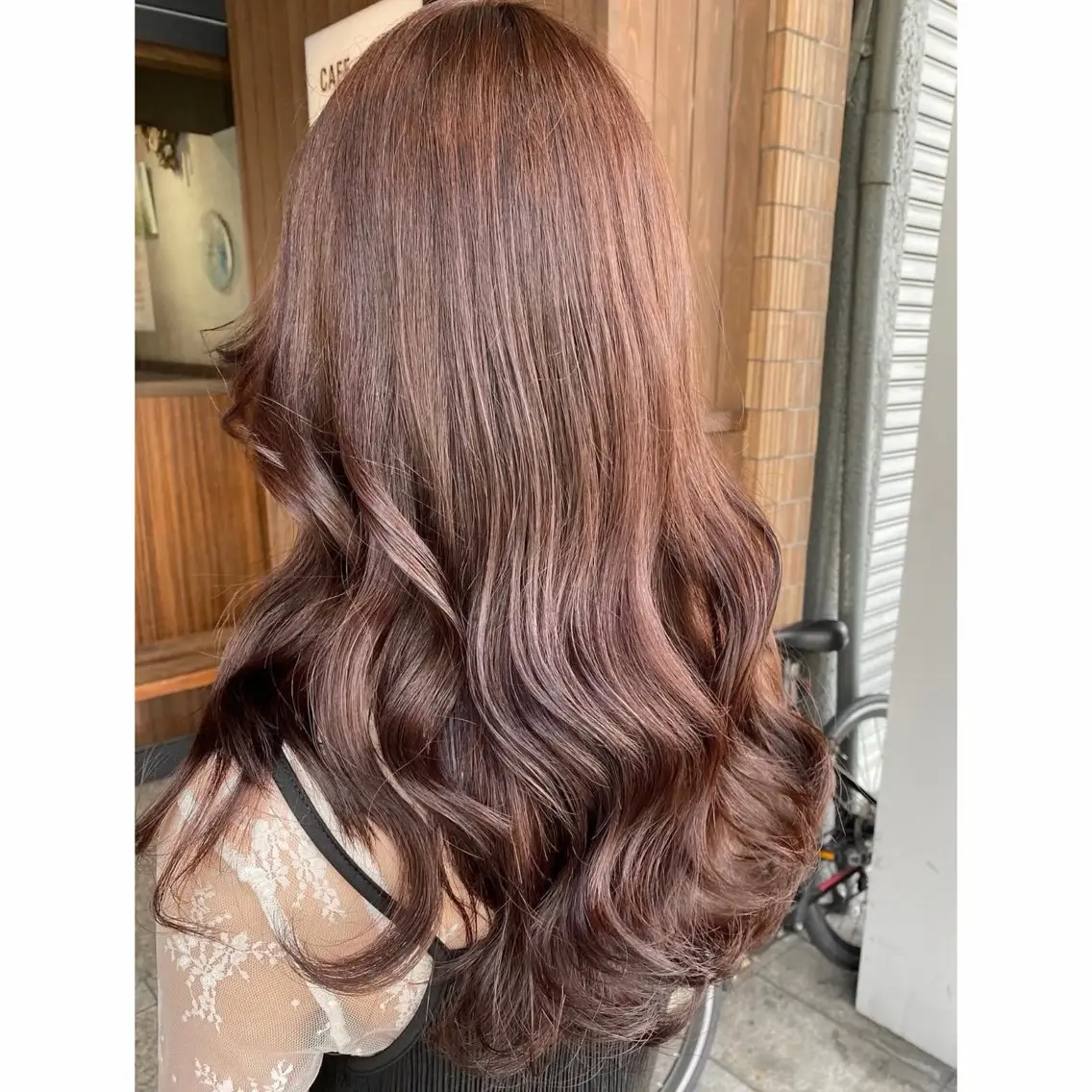 ロング カット ヘアカラー トリートメント 今枝莉菜 上品なツヤカラーのヘアスタイル