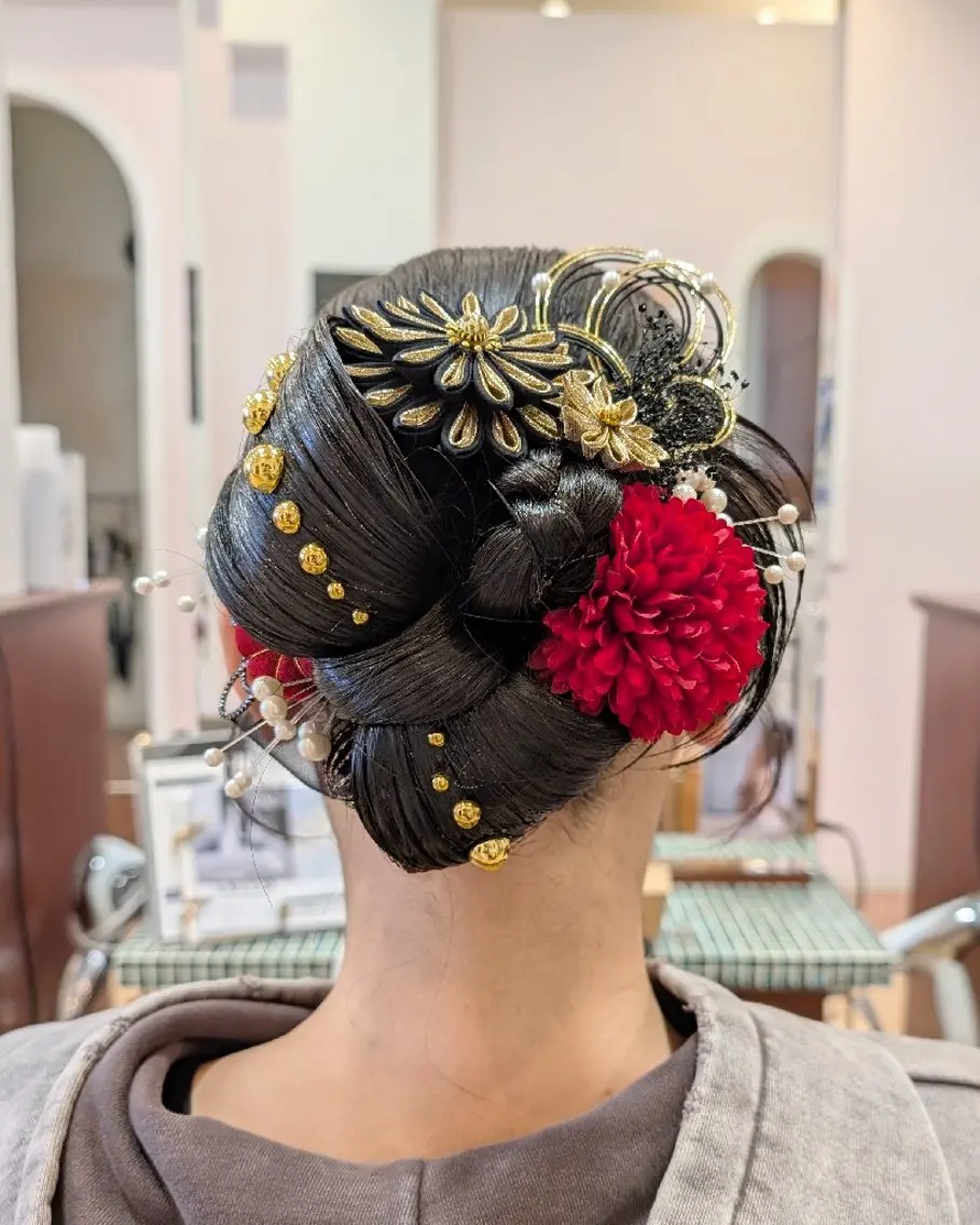 ヘアアレンジ 成人式 ヘアセット ブランシェ勝川南口店 石原 あゆみのマツエク・マツパデザイン