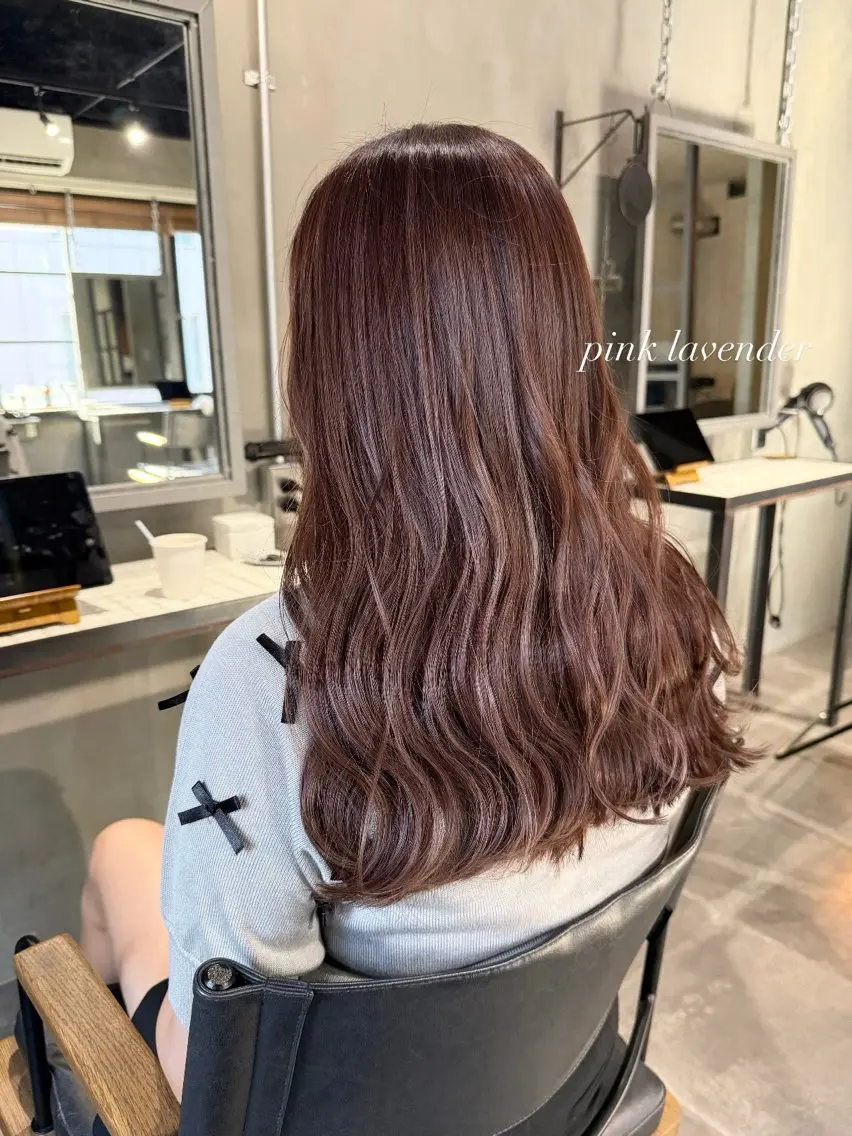 ロング カラー ラベンダーカラー ピンクカラー ピンクラベンダー カット ヘアカラー トリートメント 佐伯 桃のヘアスタイル