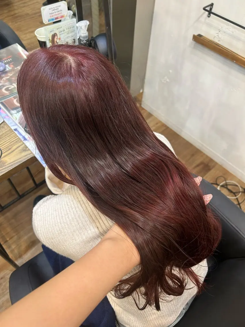 ロング カラー ブリーチ ブリーチなしカラー ピンクカラー カット ヘアカラー トリートメント 藤間 帆乃夏（とうまほのかのヘアスタイル