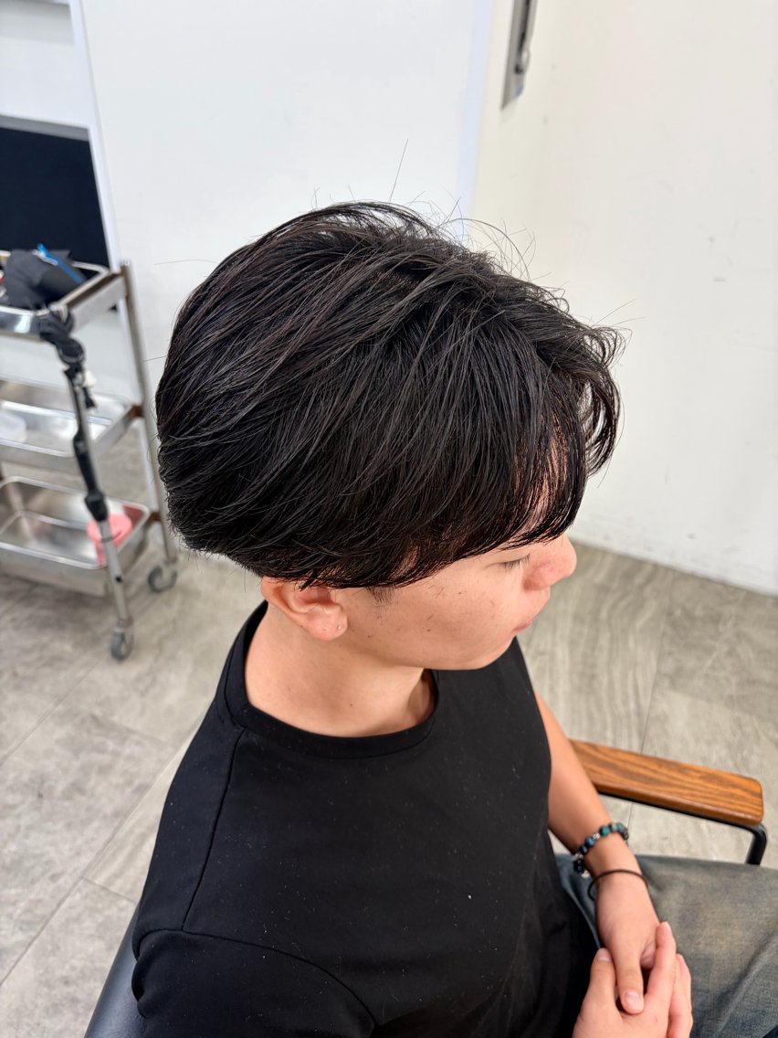 パーマ メンズ センターパート フェザーパーマ メンズパーマ 縮毛矯正 ニュアンスパーマ カット パーマ 静岡 / 毛流れ特化 /メンズヘア/真大のヘアスタイル