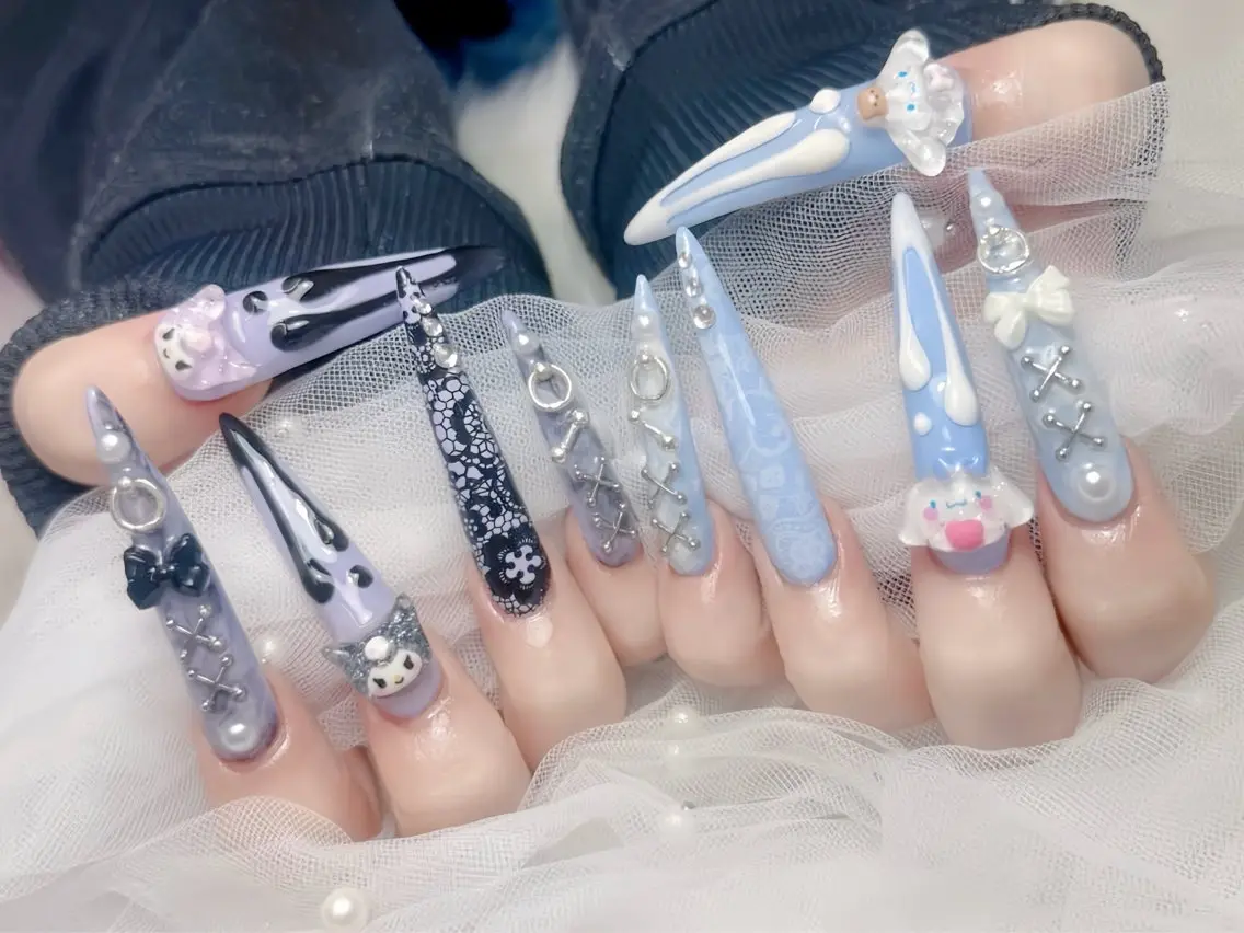 ネイル オーロラネイル ブルー フラッシュネイル フラワーネイル フットネイル ハンドネイル Rin Nail 新大久保店のネイルデザイン