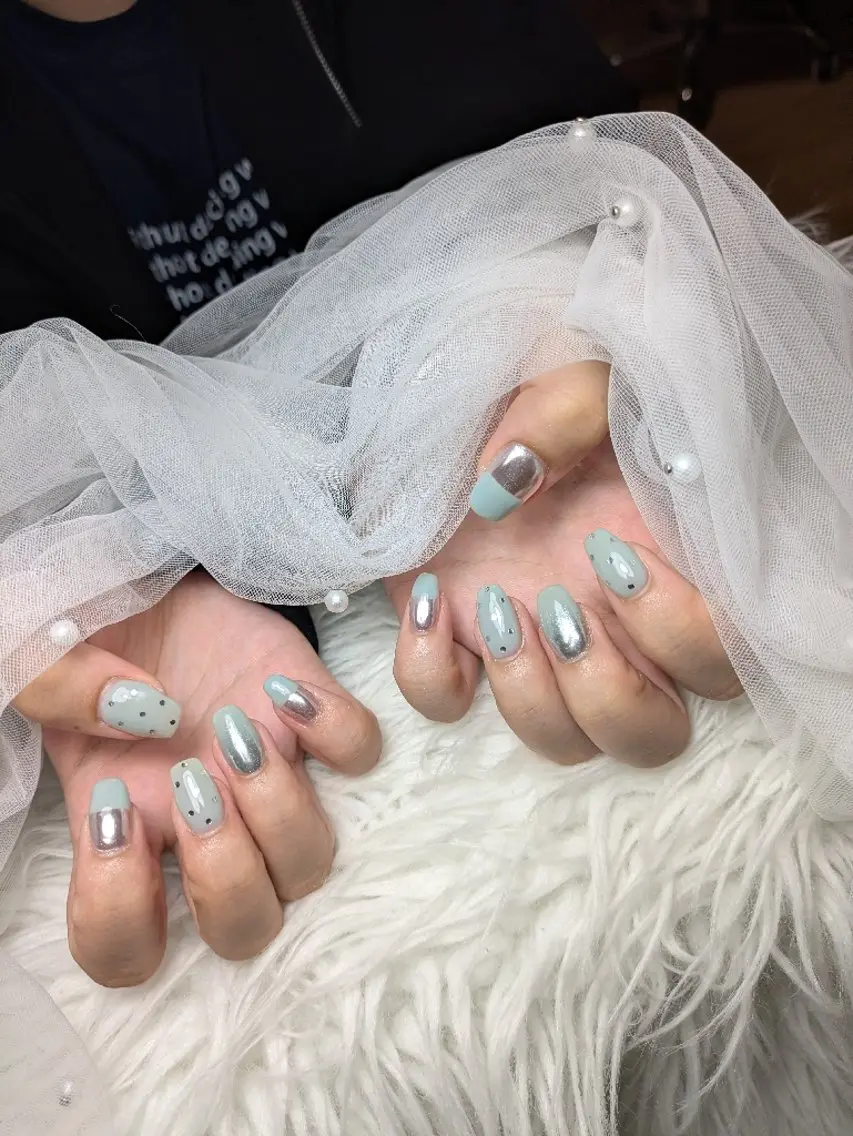 ネイル Queen Nail 研修生のネイルデザイン