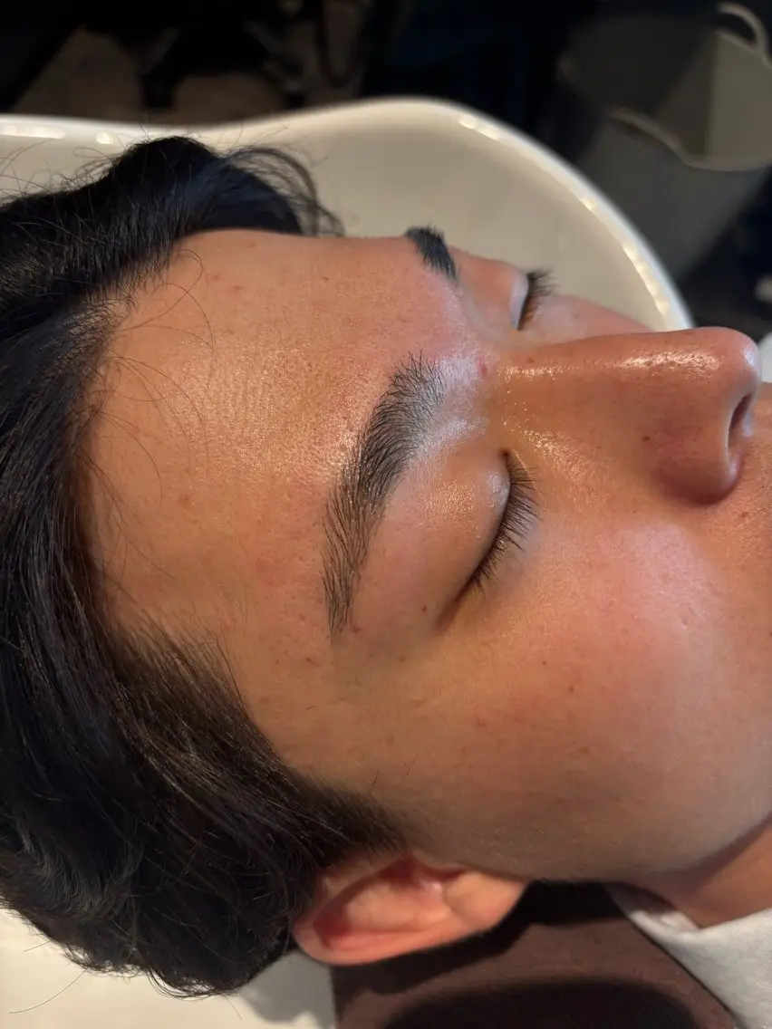 アイブロウ メンズアイブロウ 眉毛ワックス脱毛 ワックス脱毛 眉カット その他(アイブロウ) さんぺい/ 北千住/暖色カラーのヘアスタイル
