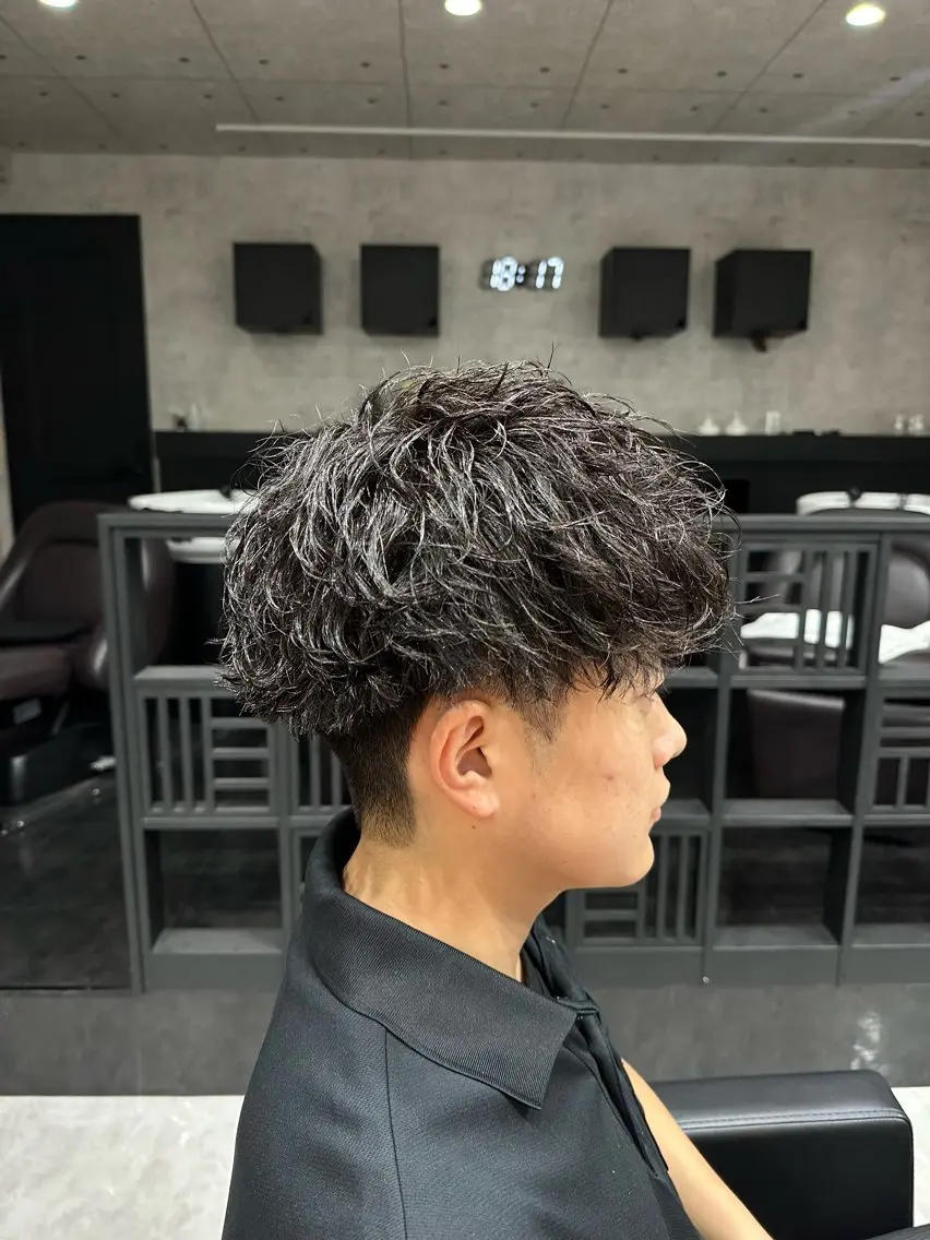 メンズ カット パーマ トリートメント ヘアセット 🌈メンズstyle 特化💫ひびき🌈のヘアスタイル