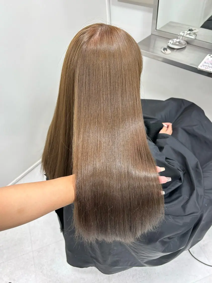 ロング カラー ベージュカラー ブリーチ ブリーチなしカラー カット ヘアカラー 韓国レイヤー/ 縮毛矯正🎀minaのヘアスタイル