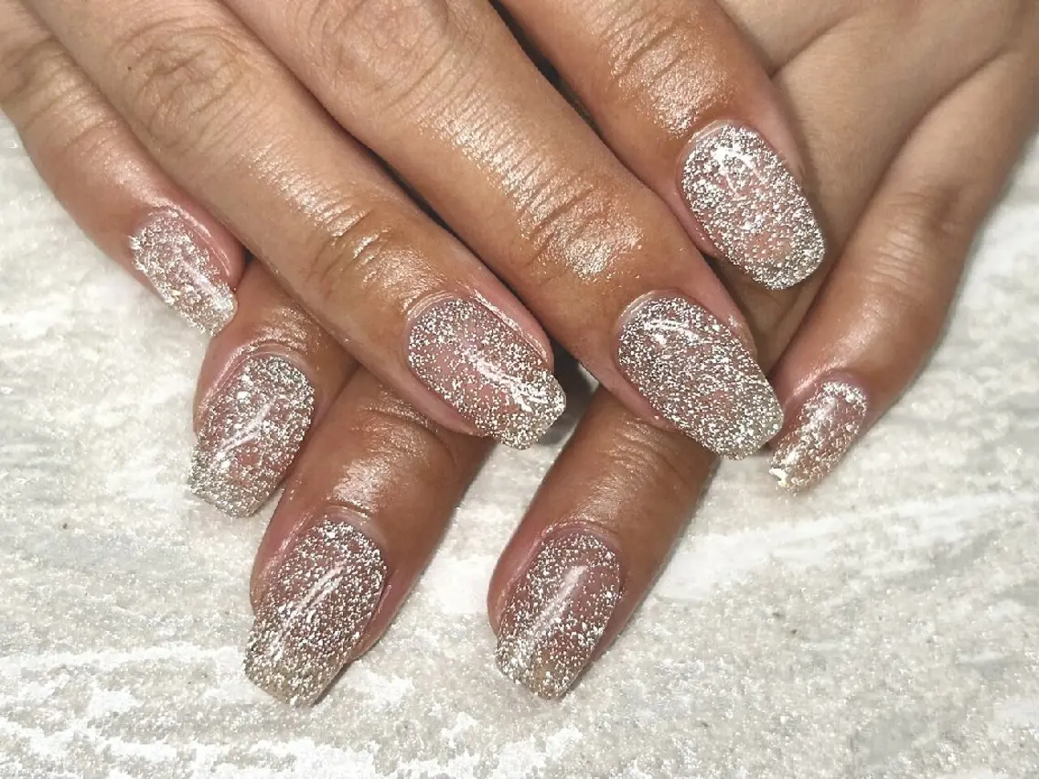 ネイル フラッシュネイル 韓国ネイル ニュアンスネイル ワンカラーネイル JULIE NAILのネイルデザイン