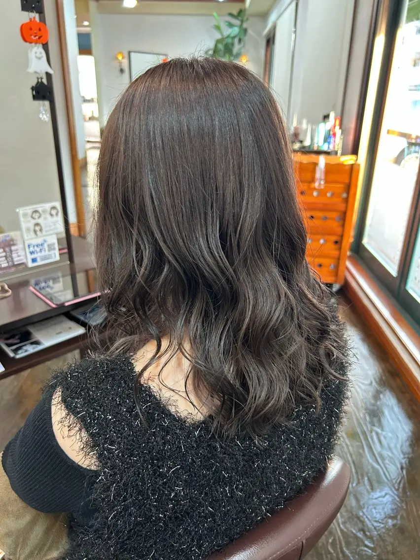 カラー アッシュ 坂本 瑞季 🤍 髪質改善のヘアスタイル