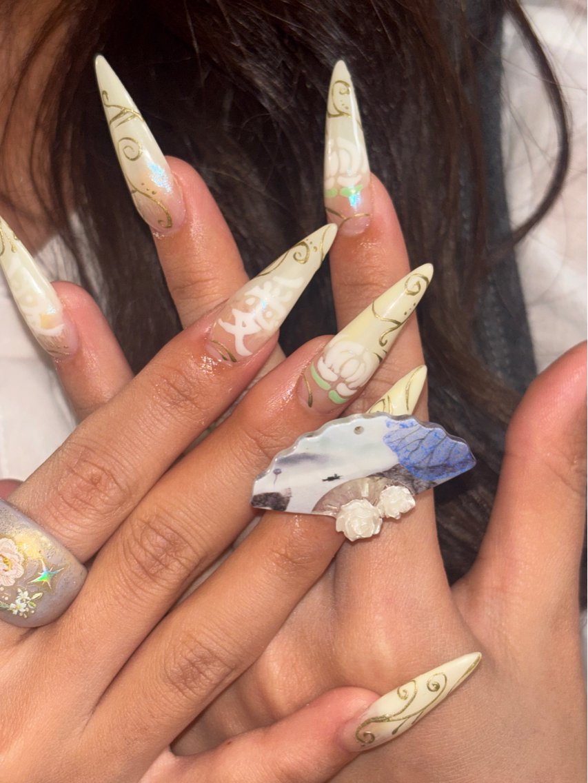 ネイル ハンドネイル .unff サラ🦷のネイルデザイン