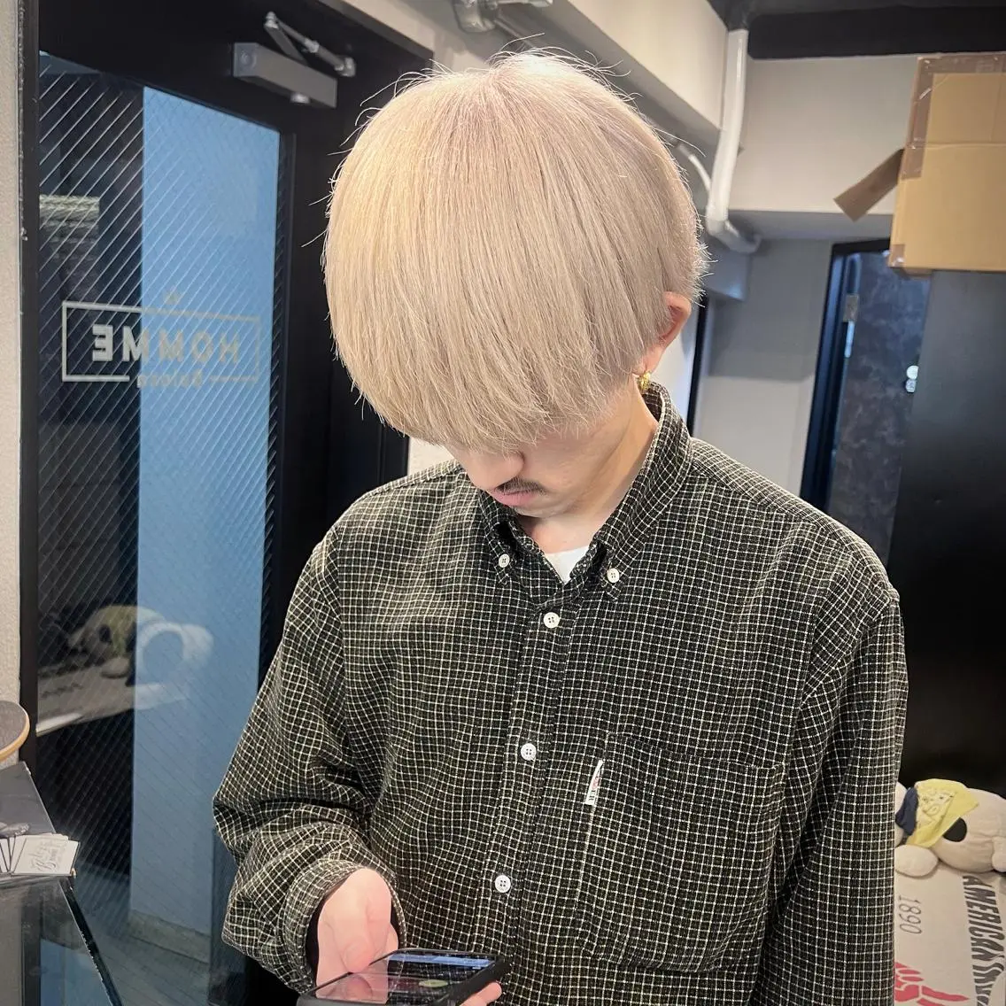 カラー メンズ ベージュカラー ミルクティーベージュ カット ヘアカラー トリートメント メンズ特化/パーマ/ メッシュ/竜成のヘアスタイル