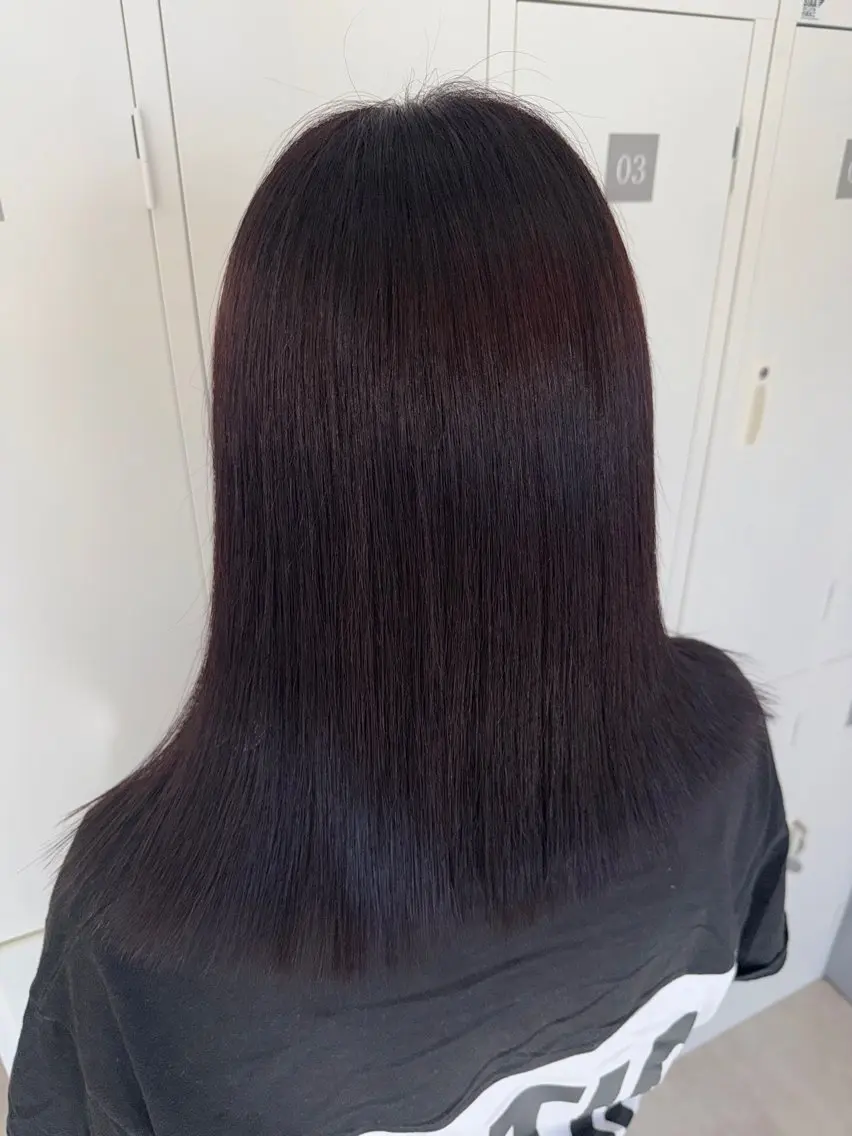 ミディアム ヘアカラー 結城 虹心のヘアスタイル