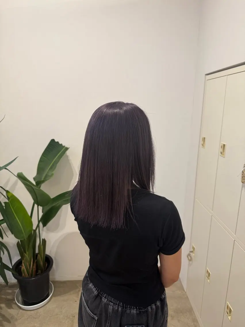 セミロング カラー カット ヘアカラー 吉川 莉央のヘアスタイル