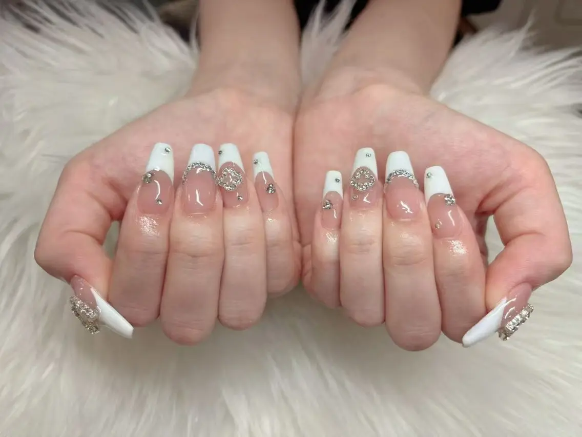ネイル ハンドネイル ハンドケア The Nail & Eye Lashの眉毛・アイブロウイメージ