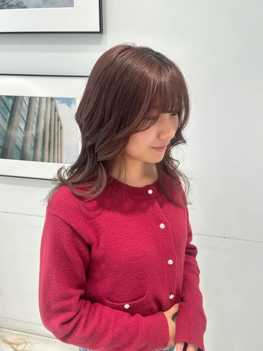 ロング ピンクブラウン カット ヘアカラー 大長 広菜のヘアスタイル