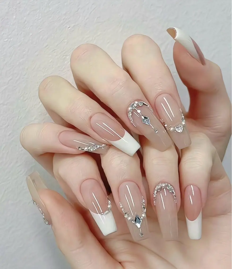 ネイル フレンチネイル ガラスフレンチ キラキラネイル 韓国ネイル ロングネイル ハンドネイル star nail salonのネイルデザイン