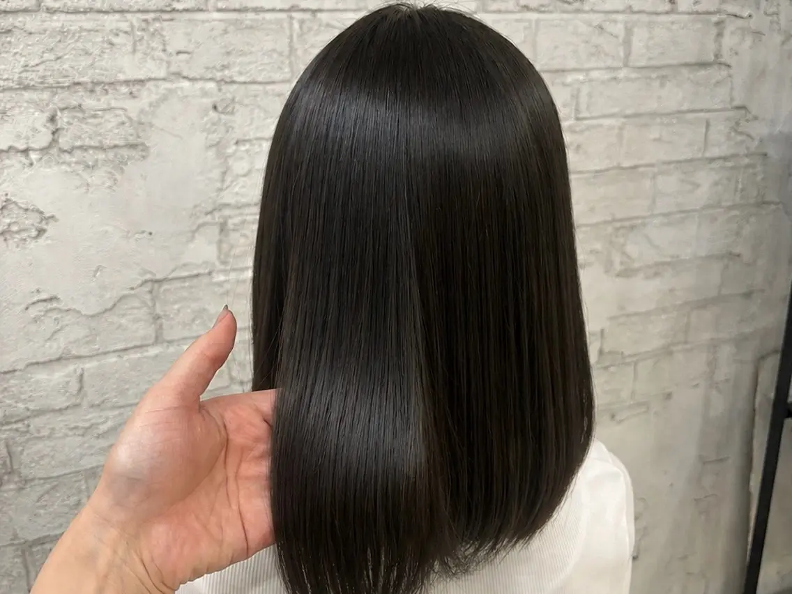 ミディアム カット 縮毛矯正 トリートメント 艶カラー/縮毛矯正 🩶Kai🐏のヘアスタイル
