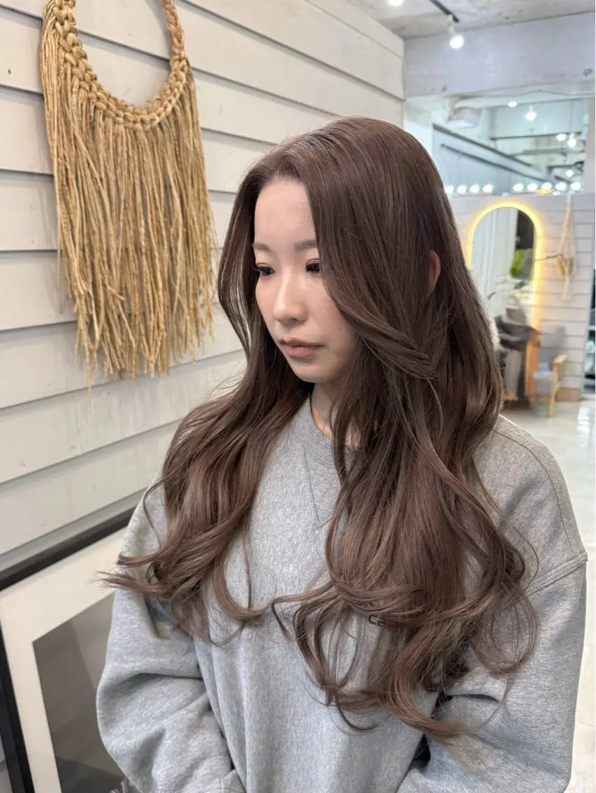 セミロング カラー グレージュ カット ヘアカラー トリートメント GiseL 博多筑紫口店のヘアスタイル