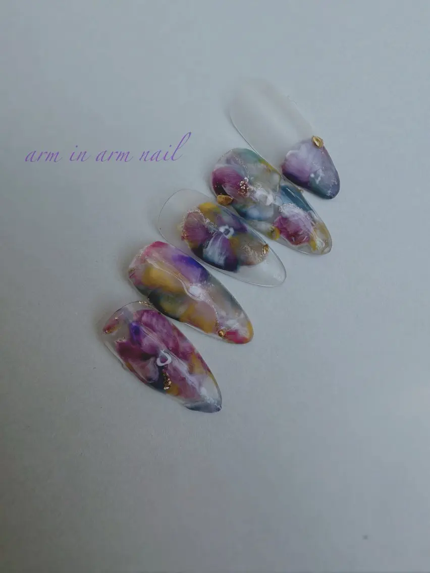 ネイル arm in arm ︎✿Yamamotoのマツエク・マツパデザイン