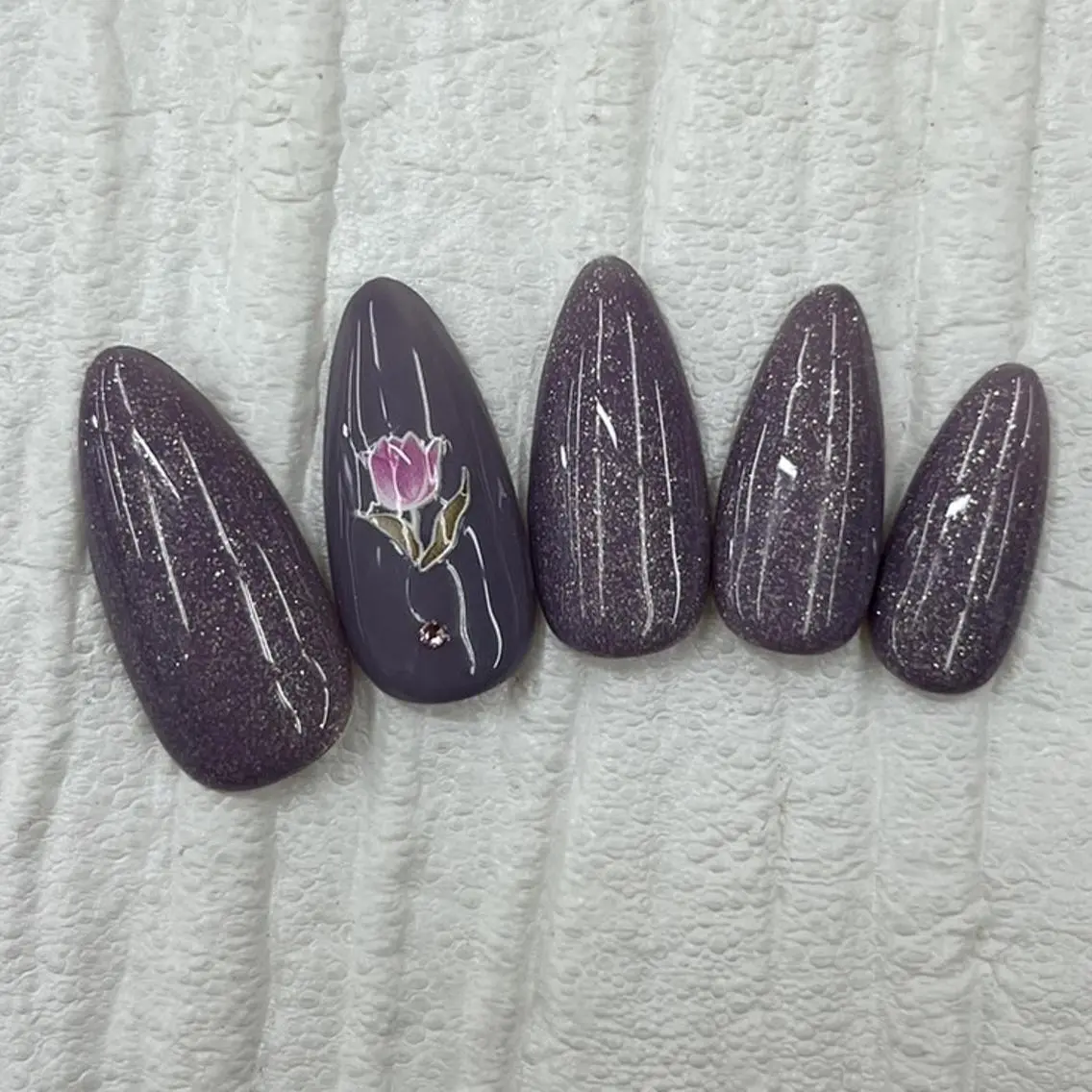 ネイル Nail salon Honey Beeのネイルデザイン