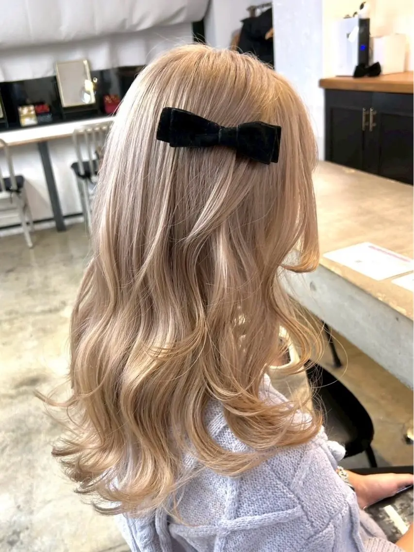 ロング 🇨🇳ハイトーン ワンホン🇰🇷ななのヘアスタイル