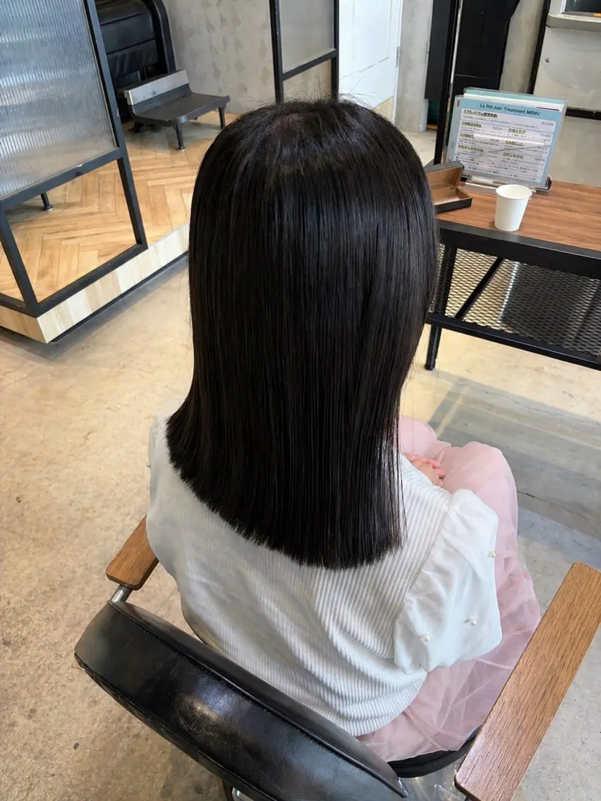 ミディアム 小顔カット カット トリートメント 🫧MOMO おおたかの森🎀のヘアスタイル
