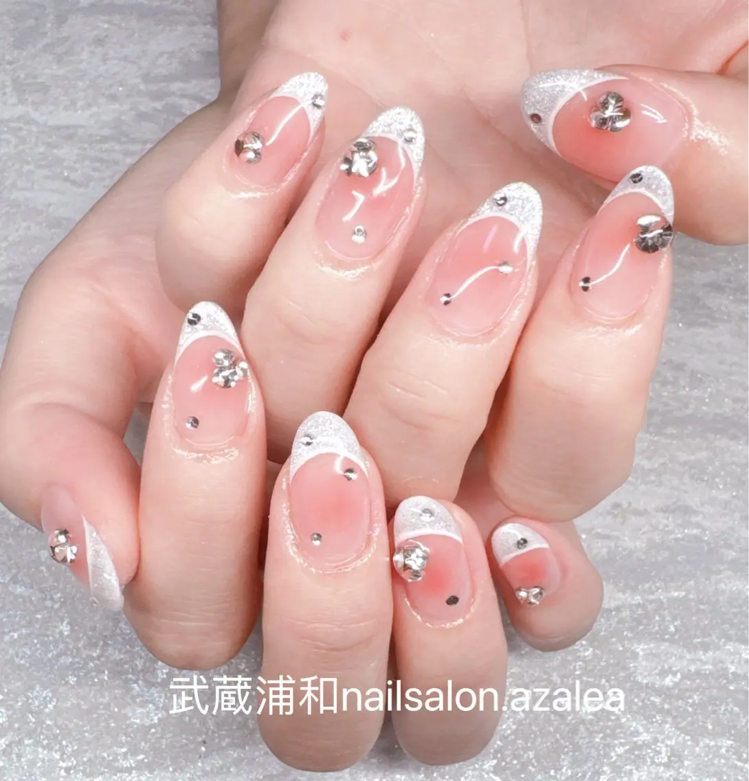 ネイル ハンドネイル R inのネイルデザイン