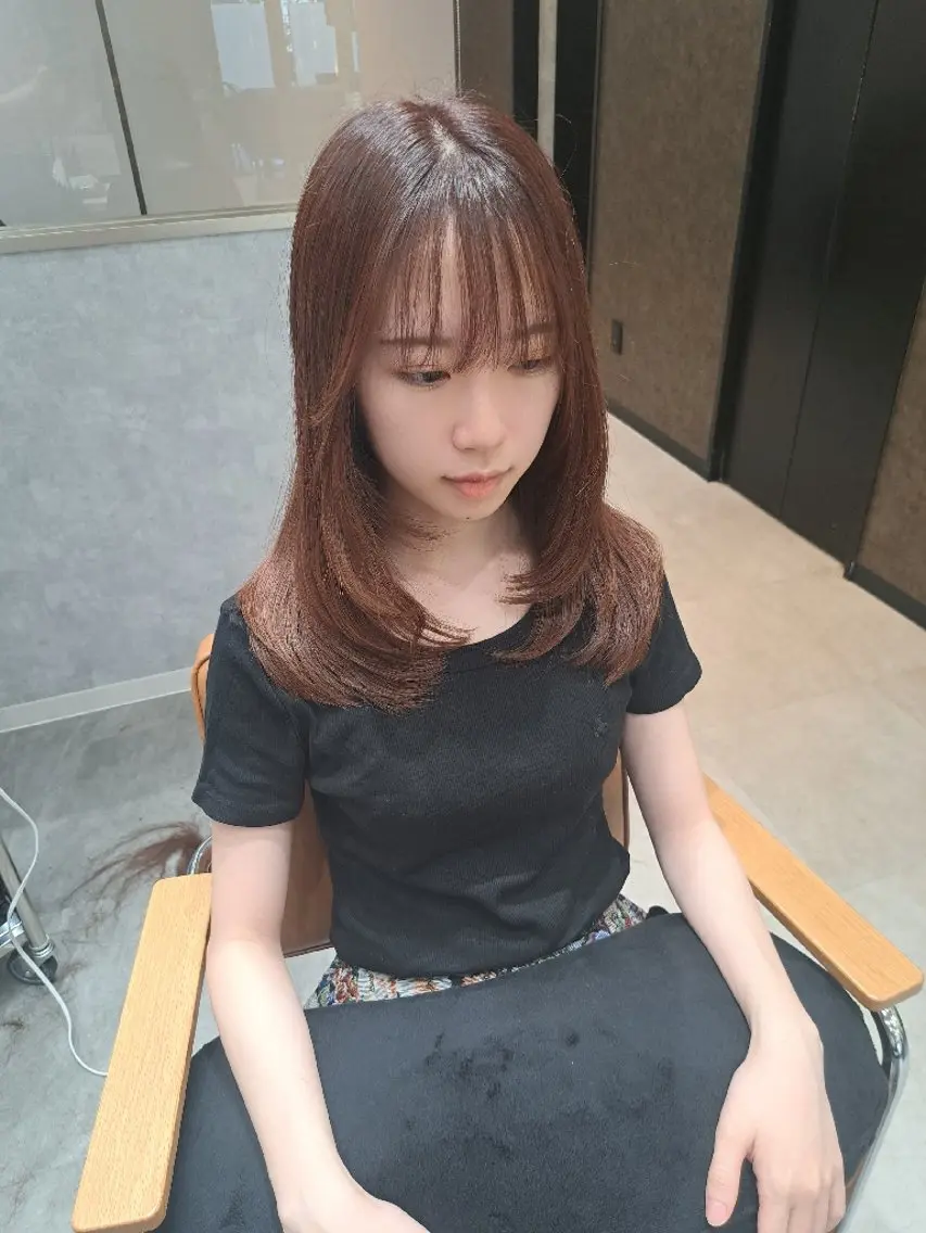 セミロング カラー レイヤーカット カット ヘアカラー トリートメント 関口 知佳のヘアスタイル