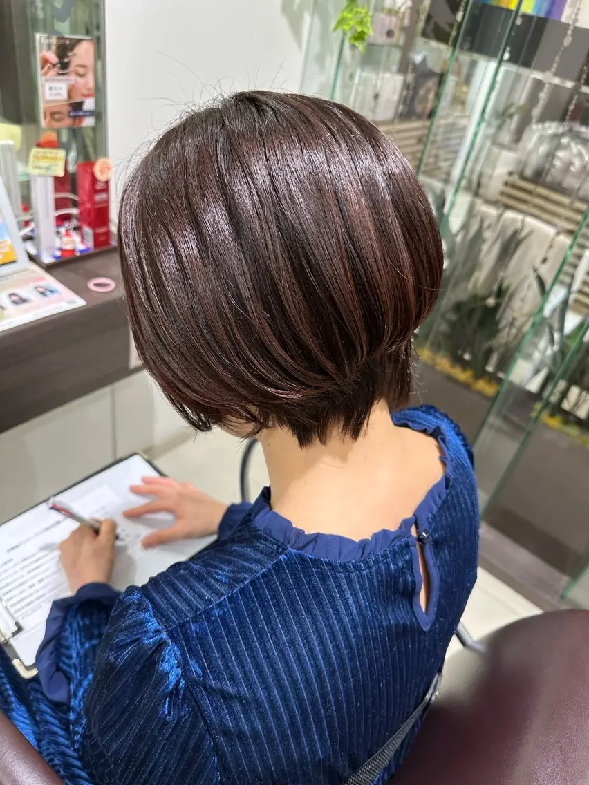 ショート カラー ブラウンカラー ピンクカラー ピンクブラウン カット ヘアカラー ブリーチ/ハイトーン /艶カラー/みなのヘアスタイル