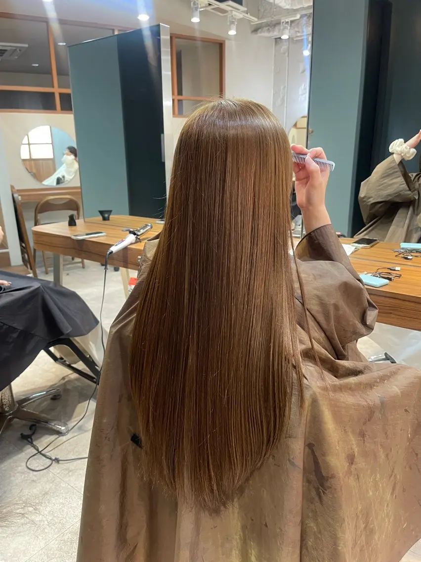 ロング カラー ブリーチ ダブルカラー ブリーチなしカラー カット ヘアカラー トリートメント EIGHT 濱田響のヘアスタイル