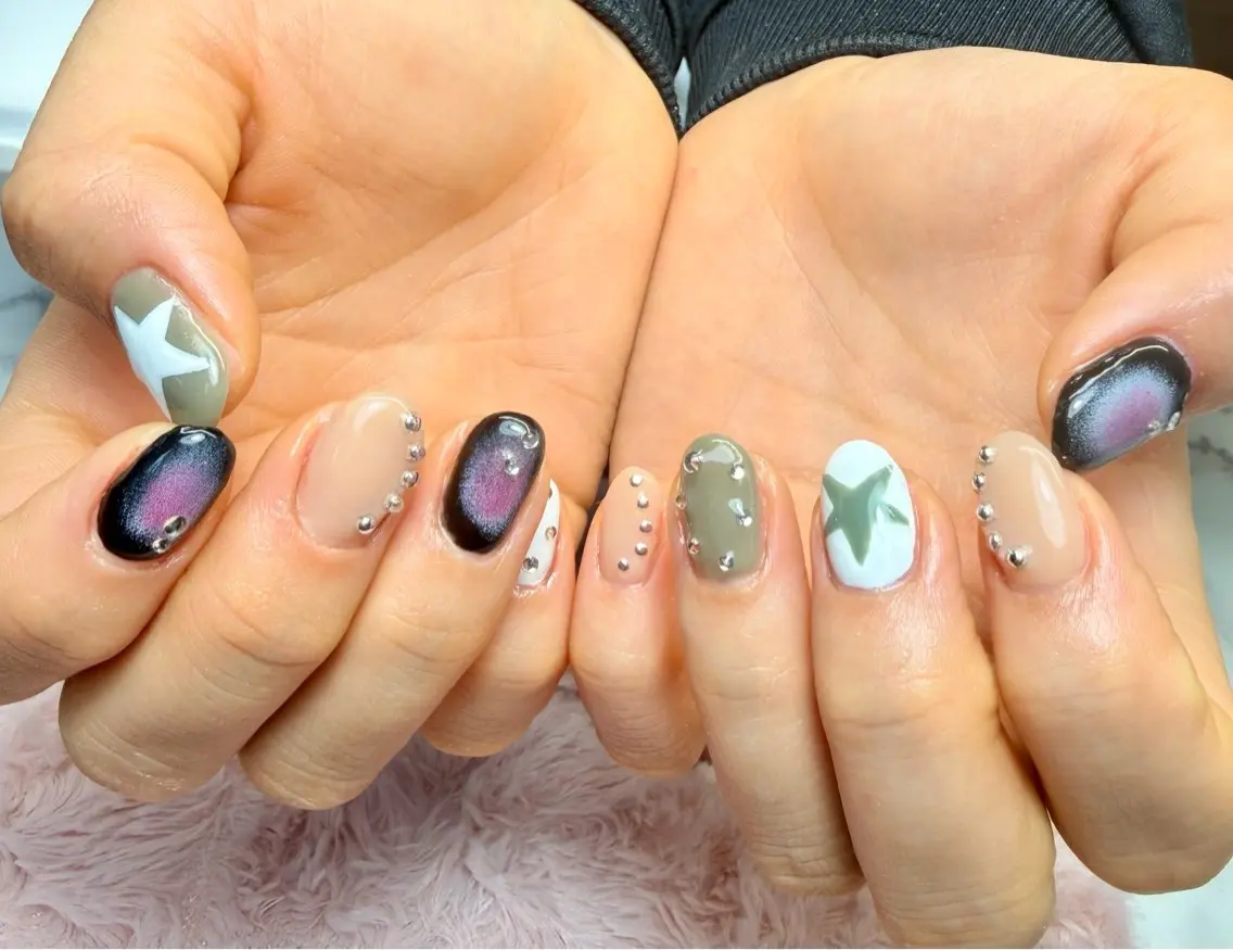 ネイル アートネイル チークネイル フラッシュネイル フラッシュマグ フレンチネイル Mai’s nailのネイルデザイン