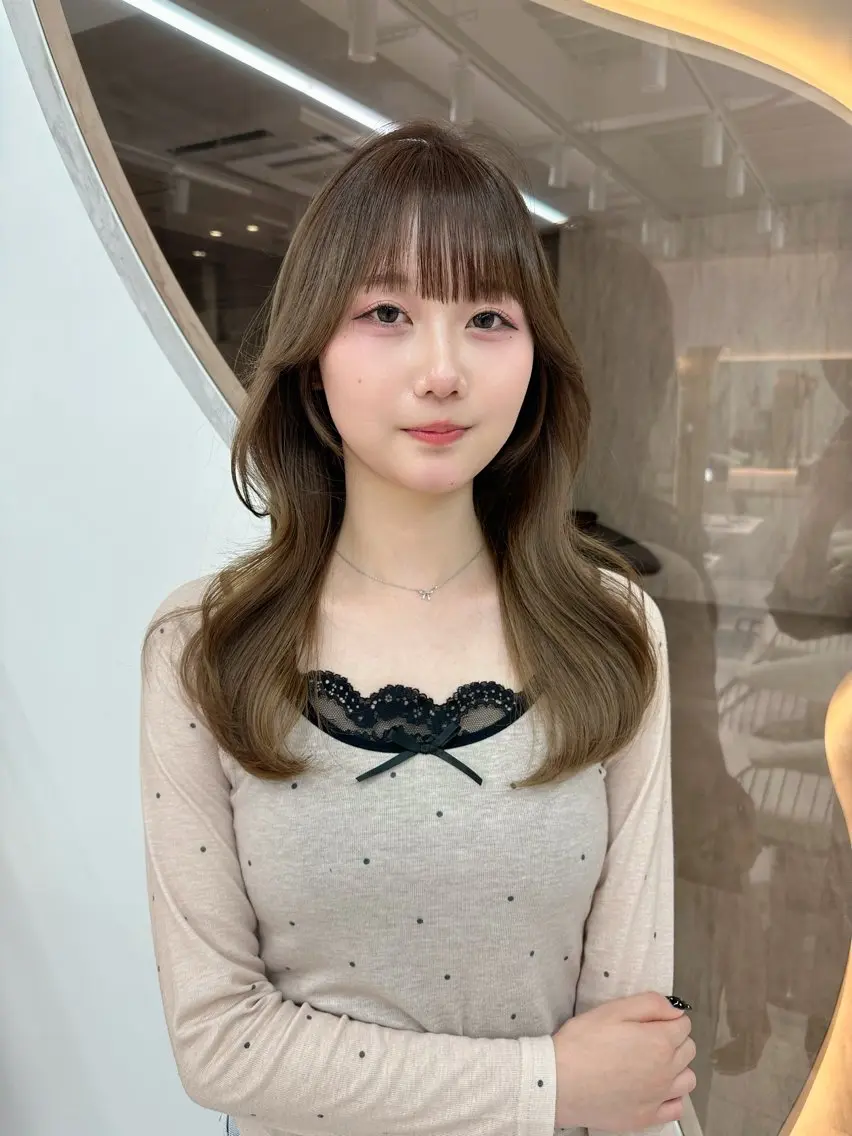 ロング ヘアカラー トリートメント tocca hair Emiのヘアスタイル