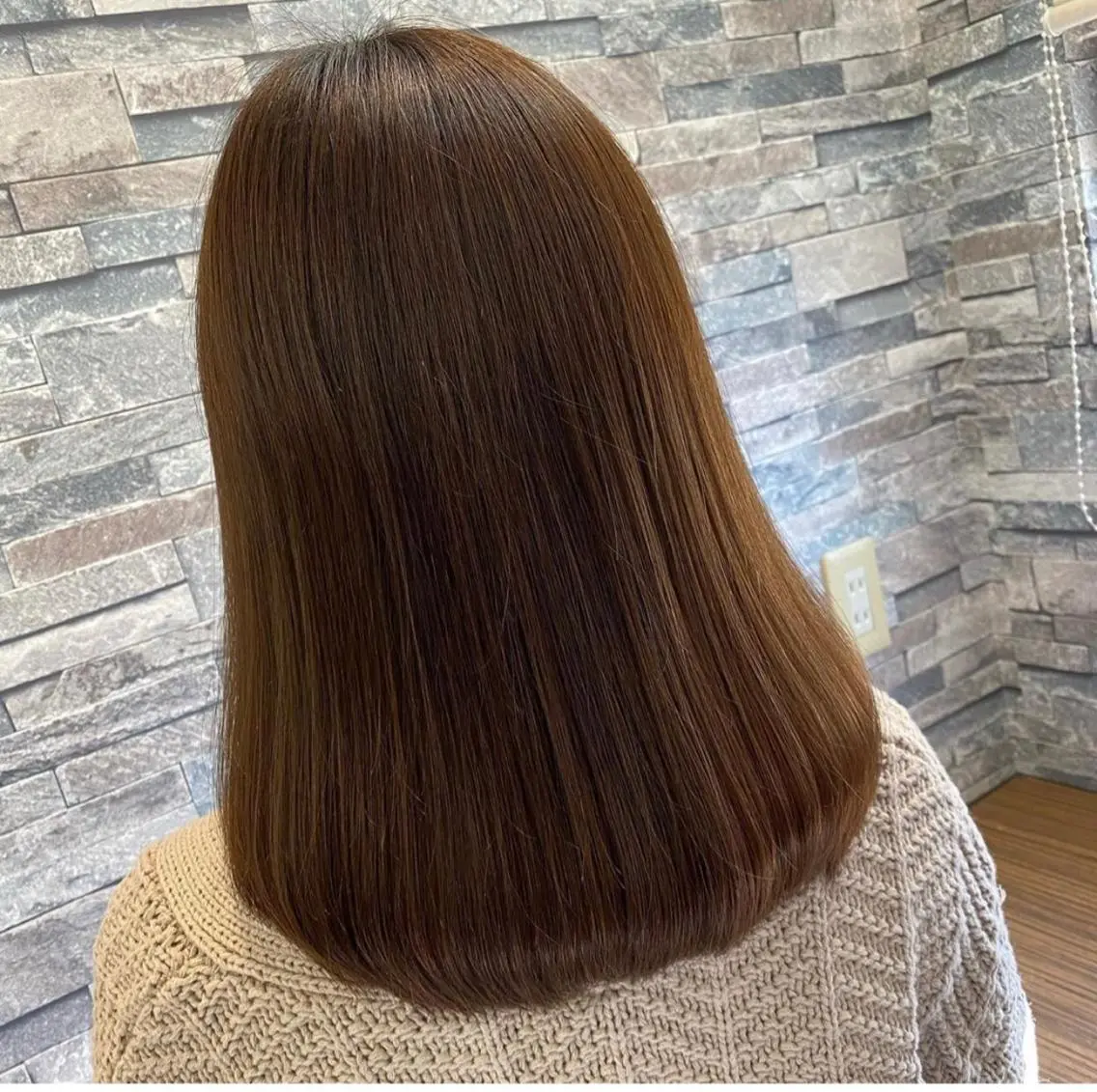 セミロング カラー 蟹江 聡太✨レイヤーカットのヘアスタイル