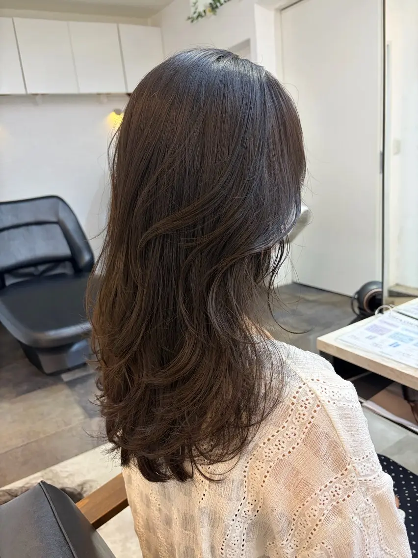セミロング カラー 🥀韓国ヘア🥀 宮津真菜のヘアスタイル
