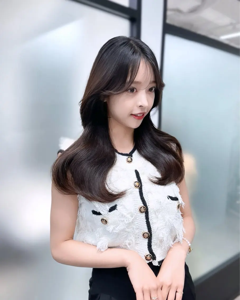 ロング 韓国風ヘア レイヤーカット カット トリートメント 韓国レイヤーカット 髪質改善▫️水野有真のヘアスタイル