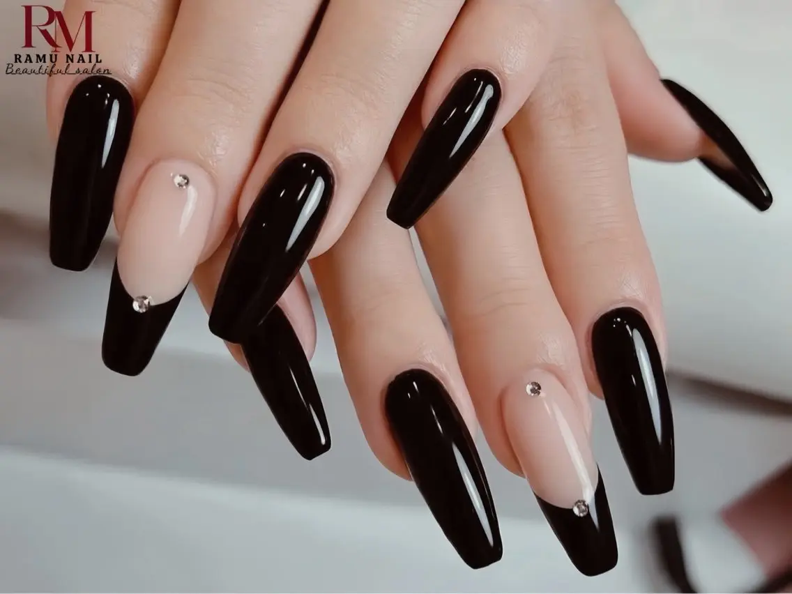 ネイル キラキラネイル マグネットネイル ミラーネイル ピンク 夏ネイル ハンドネイル RAMU Nail 恵比寿店のネイルデザイン