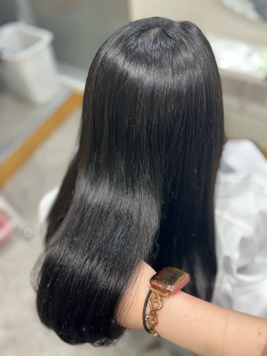 セミロング カラー ブリーチ グレージュ ヘアカラー トリートメント ヘッドスパ ぴんく髪の美容師🎀 🖤ゆうなのヘアスタイル