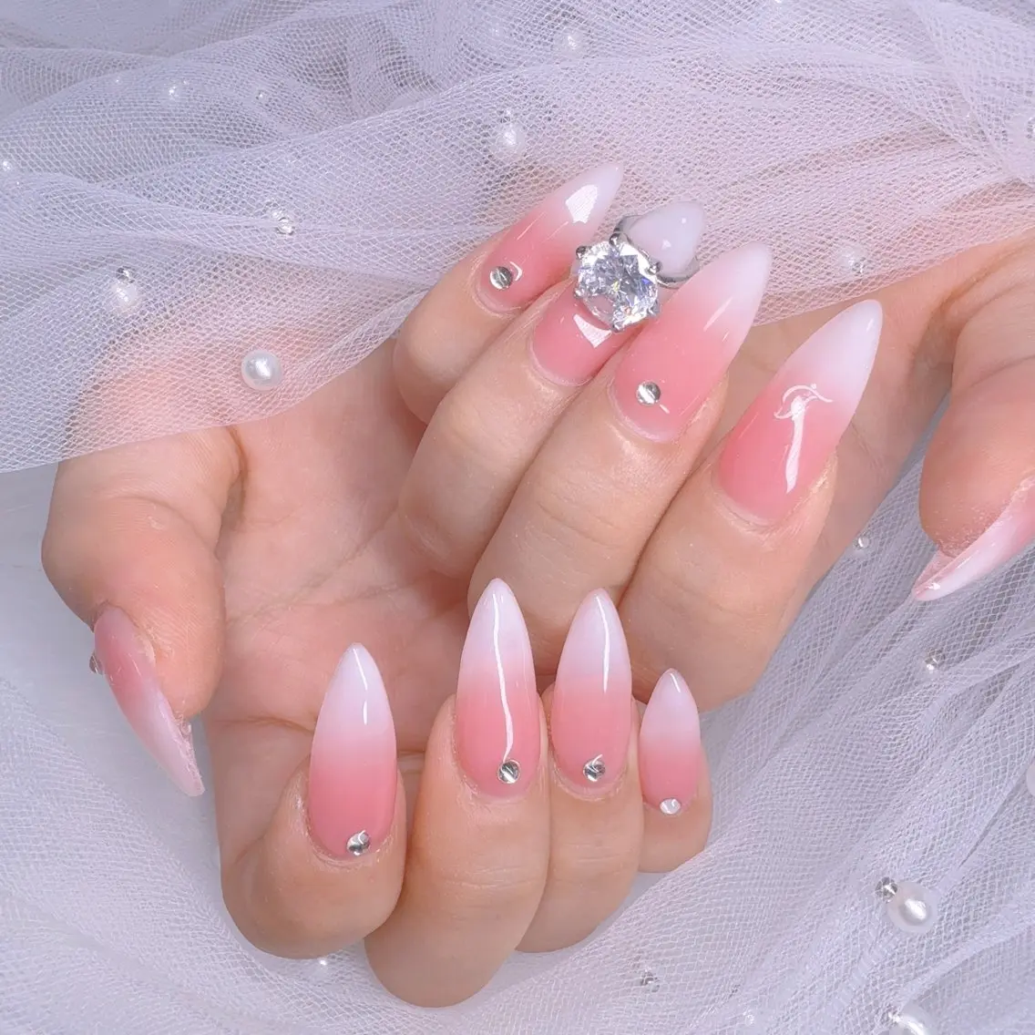 ネイル ハンドネイル ハンドケア minami ネイルのネイルデザイン