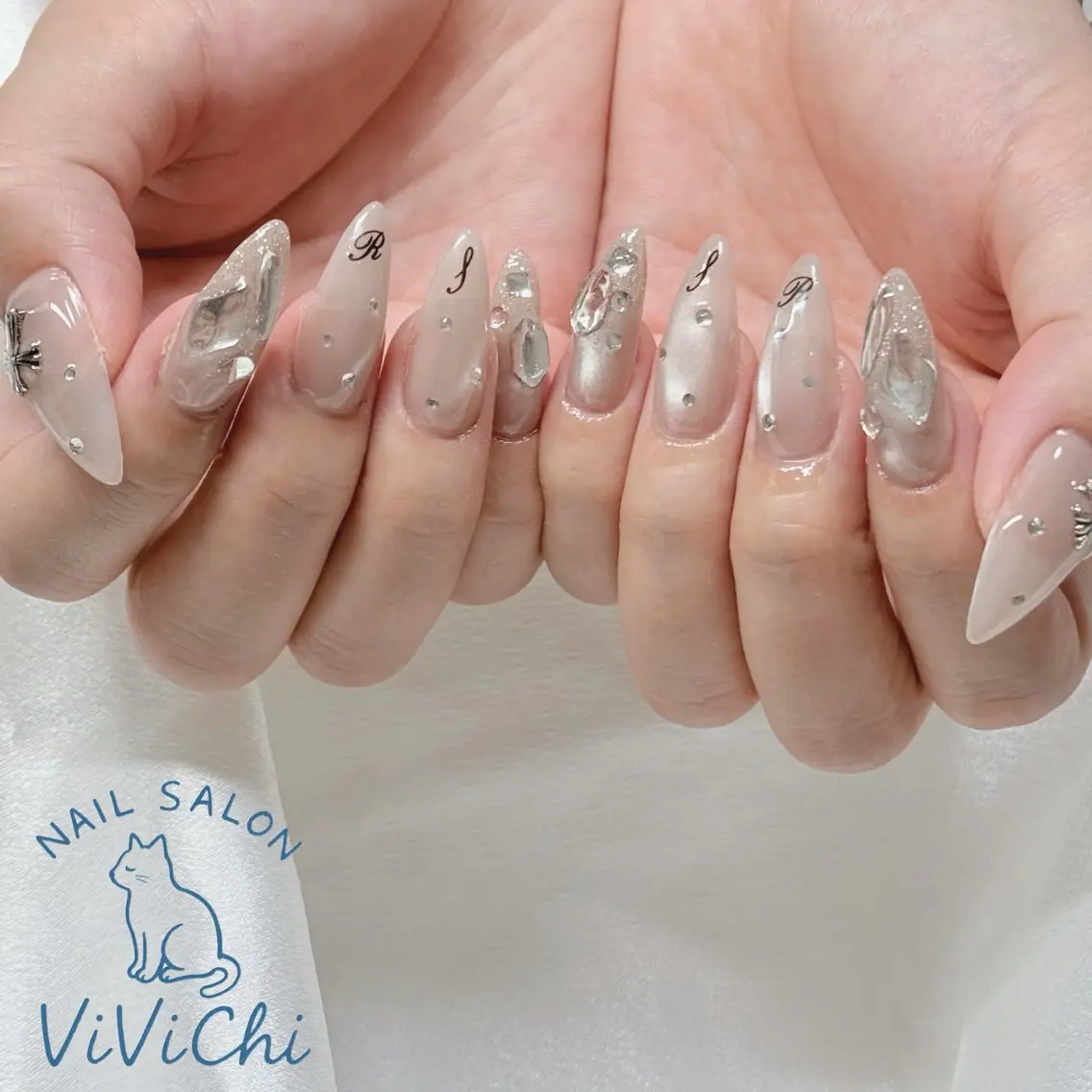ネイル ハンドネイル ViViChi 梨帆のネイルデザイン