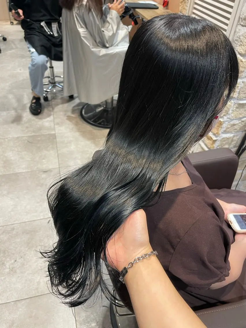 ロング カラー ブルーカラー ネイビーカラー 韓国風ヘア カット ヘアカラー トリートメント 💐パーソナルカラー /市橋加菜💐のヘアスタイル