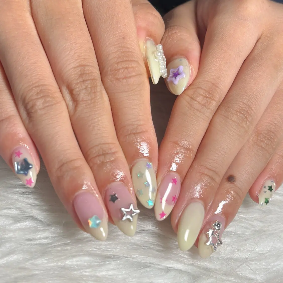 ネイル ハンドネイル LAVISH manaのネイルデザイン