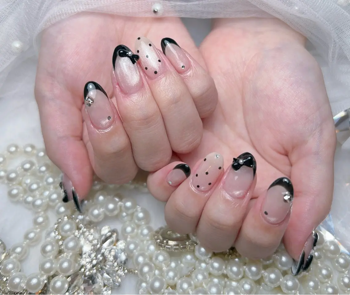 ネイル アートネイル オーロラネイル チークネイル 長さ出し フットネイル Miya _nailのネイルデザイン