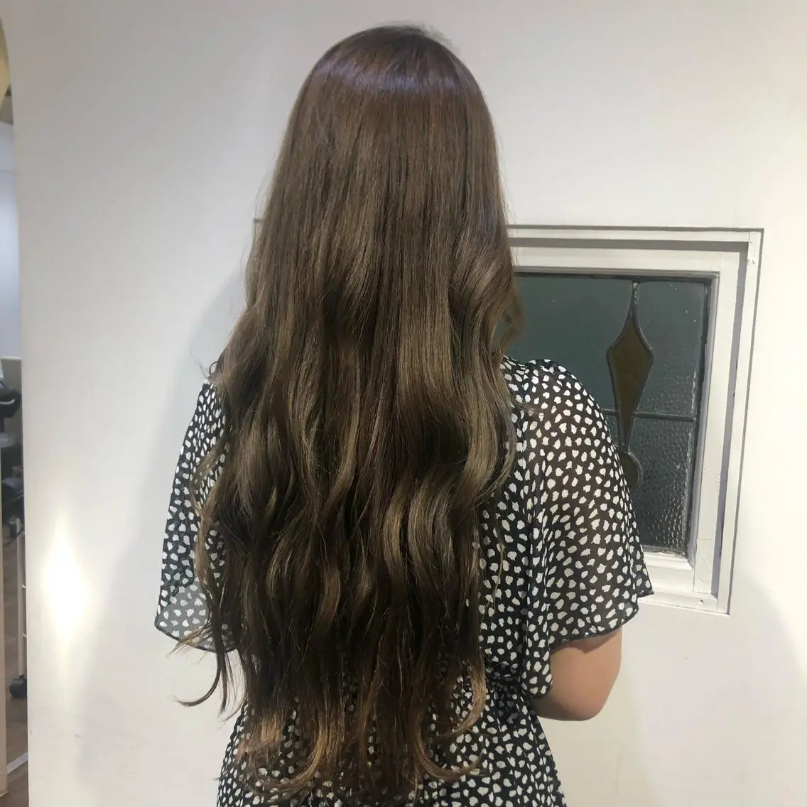 ロング カラー アッシュ グレージュ イルミナカラー カット ヘアカラー トリートメント 横瀬 稀のヘアスタイル
