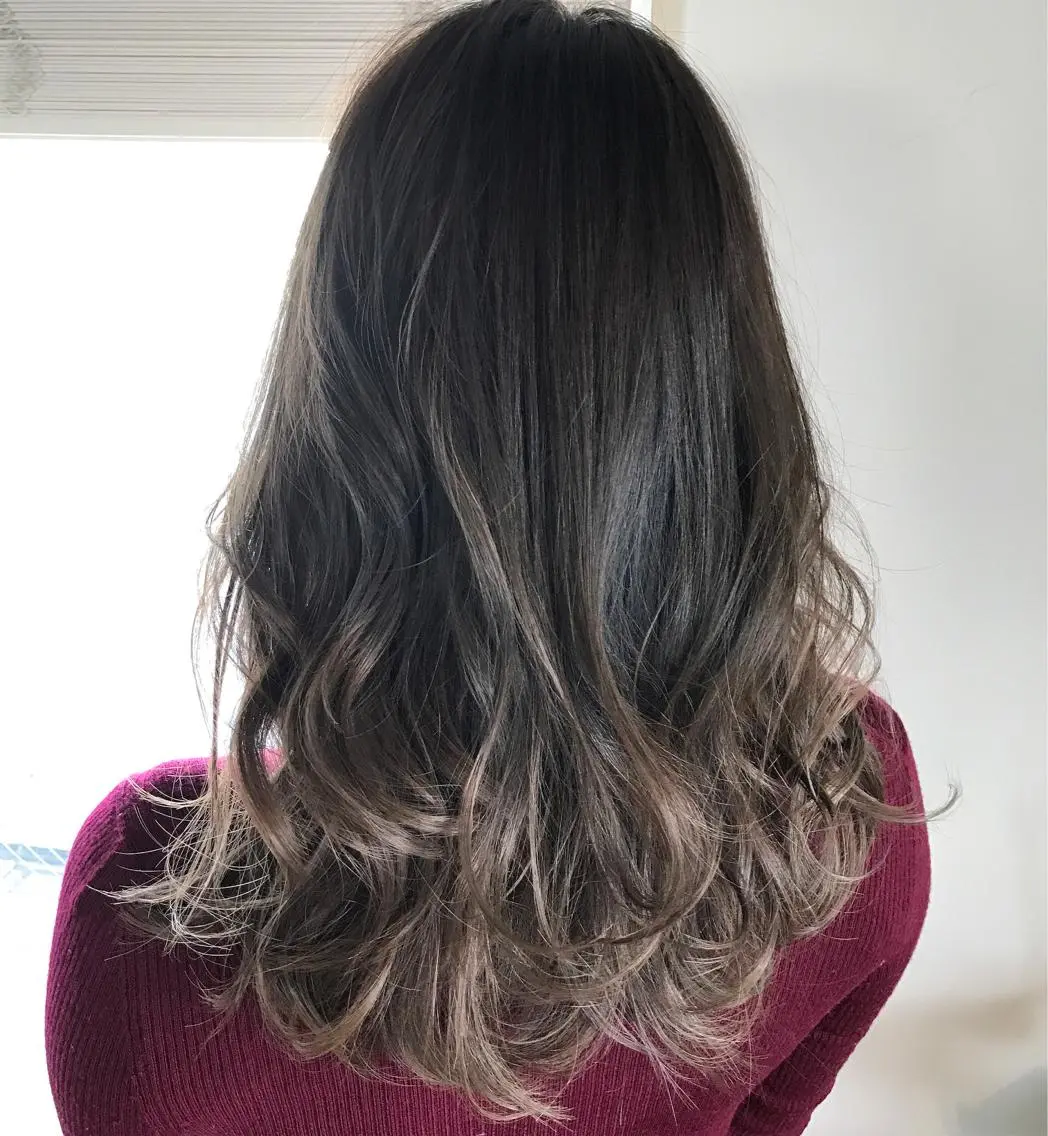 セミロング カラー グラデーションカラー 外国人風カラー 若杉 諒のヘアスタイル