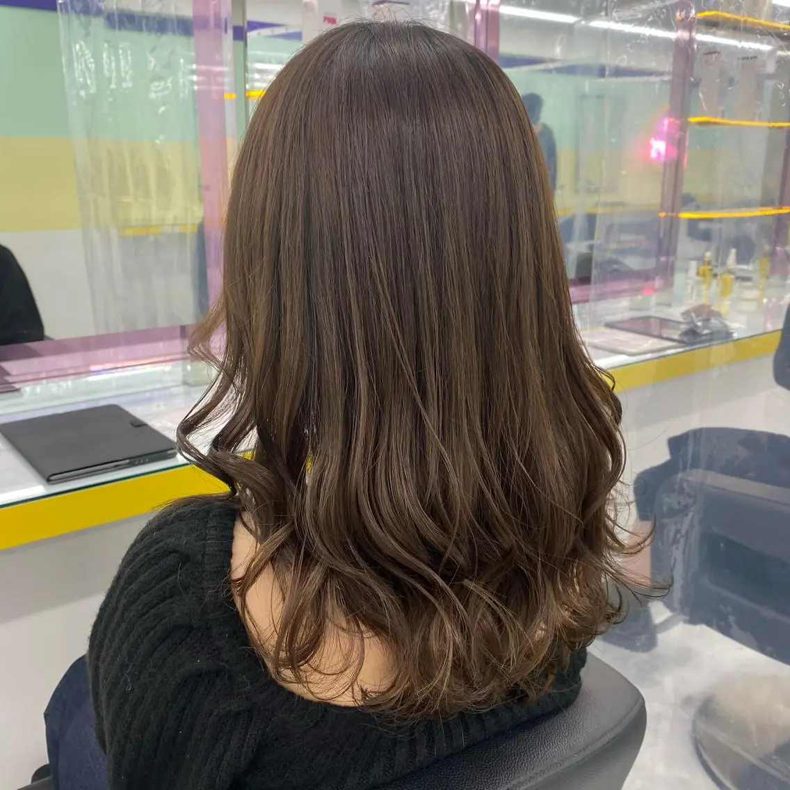 ミディアム カラー ヘアアレンジ カット ヘアカラー mai🍑暖色カラー /レイヤー💖のヘアスタイル