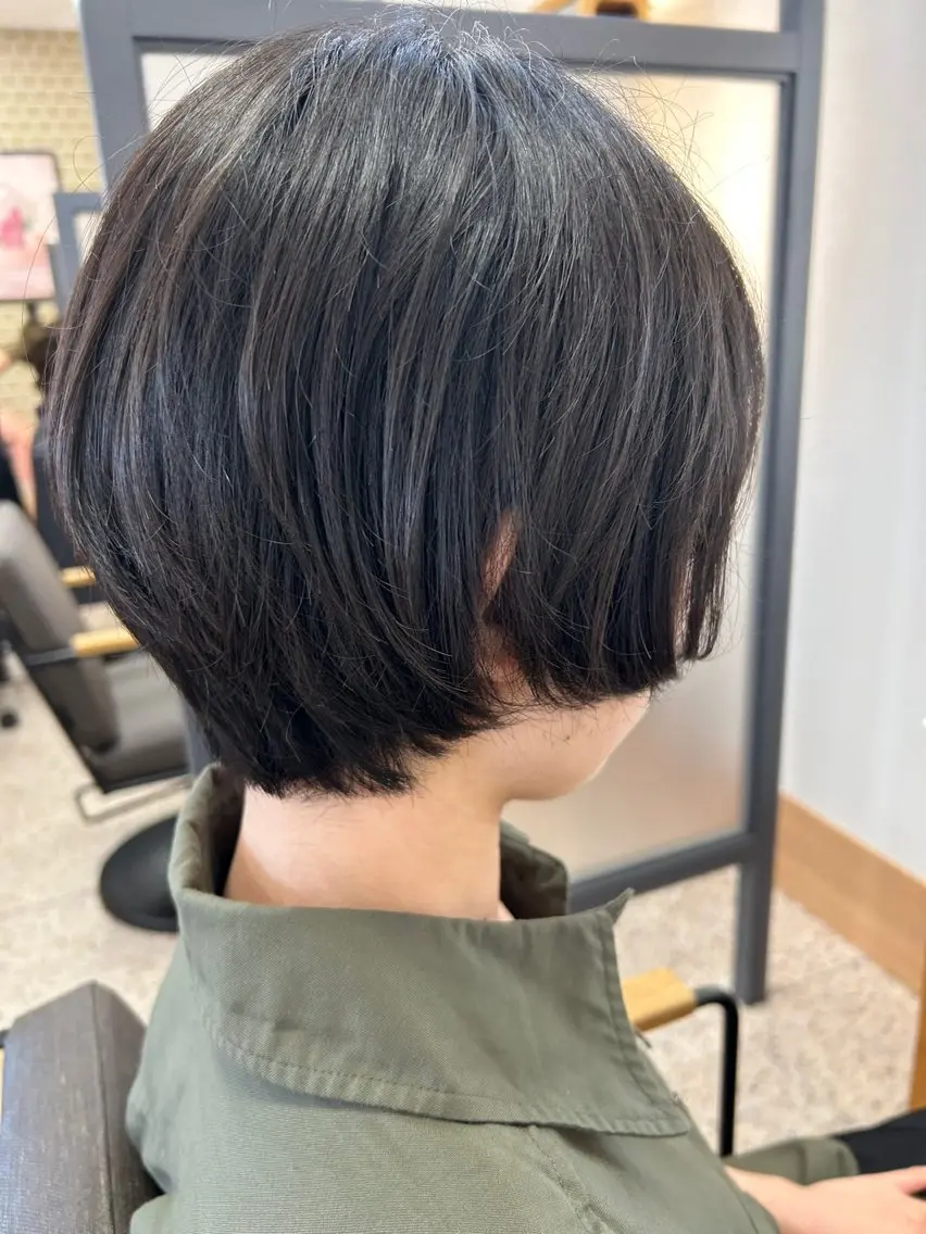 ショート ショートボブ ボブ ショートヘア 山室 穂夏のヘアスタイル