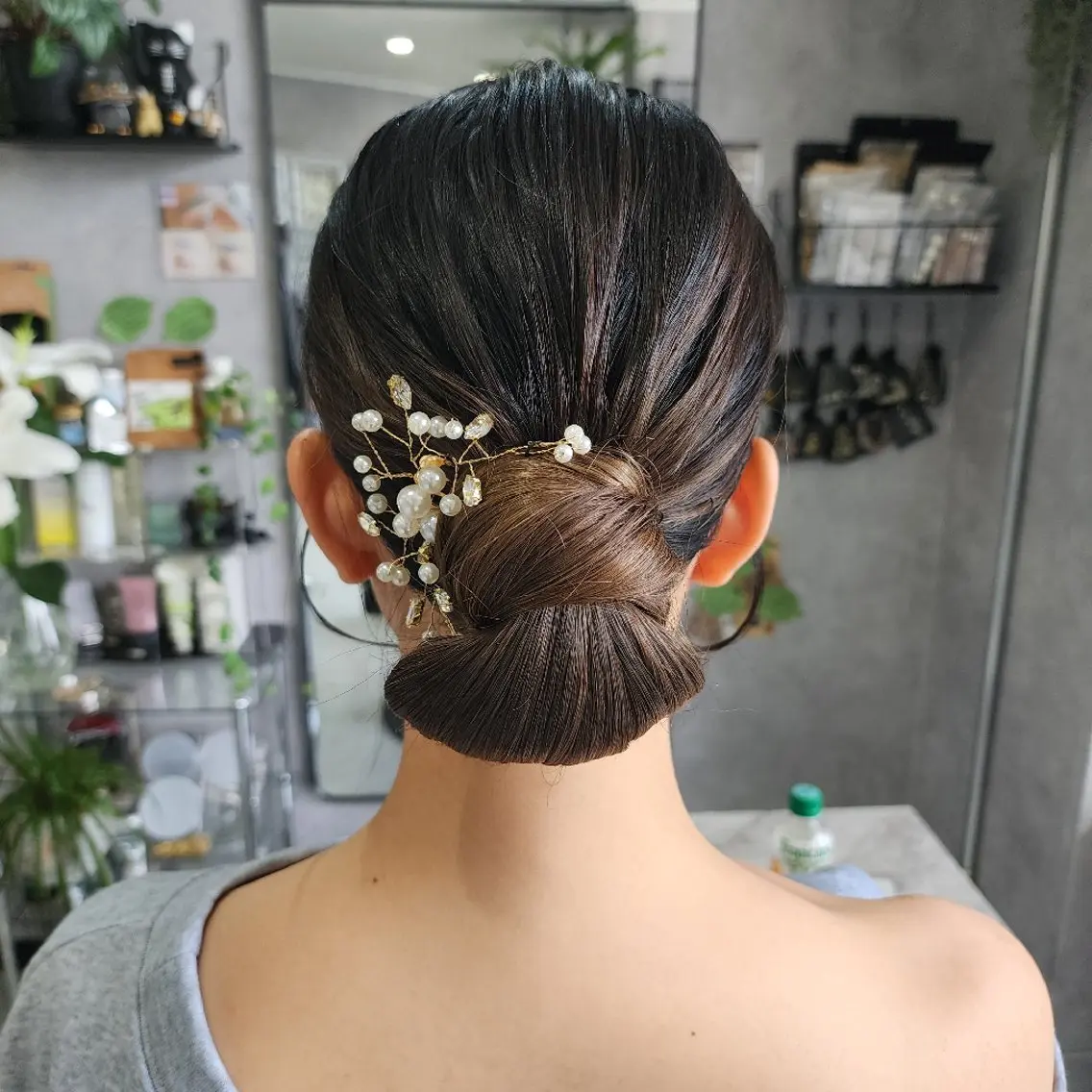 ヘアアレンジ 成人式 卒業式のヘアスタイル ESTELA... OHARA のヘアスタイル