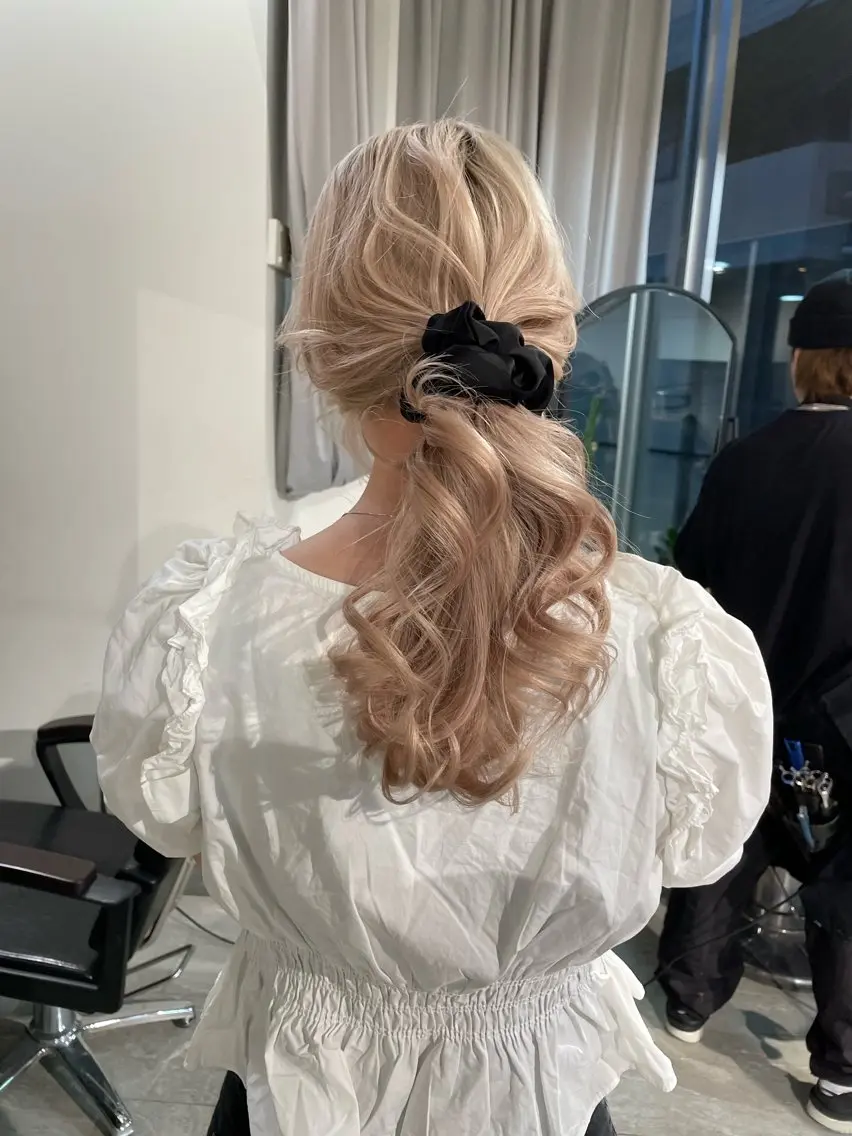 ロング カラー カット ヘアカラー トリートメント ヘアセット 💜ハイトーン💛 マジカルかいちゃんのヘアスタイル